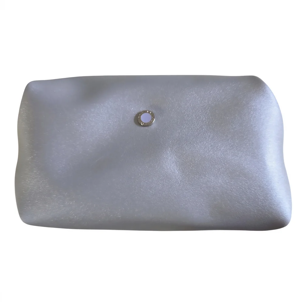 Elegant Silver Cosmetic Bag - Picture 2 of 9